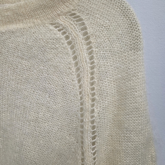 Banana Republic Mohair Blend Cream Women's Sweater Size Medium - Picture 6 of 6